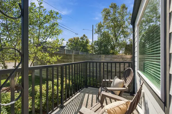 303 46th Ave #N, Nashville, TN 37209