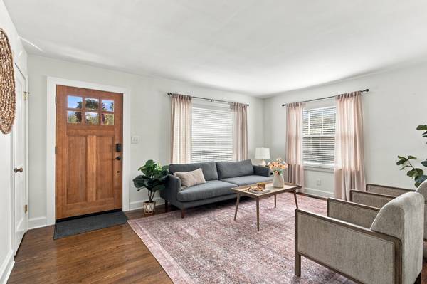 303 46th Ave #N, Nashville, TN 37209