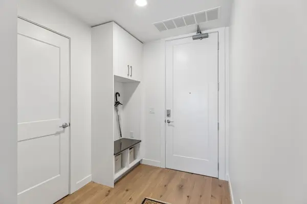 1212 Demonbreun St #811, Nashville, TN 37203