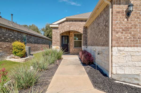 513 Hereford LN, Georgetown, TX 78633