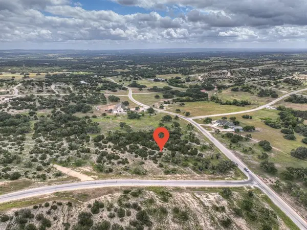 85 Majestic Hills DR, Blanco, TX 78606