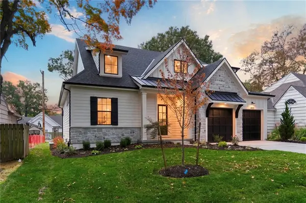 4905 W 71st ST, Prairie Village, KS 66208