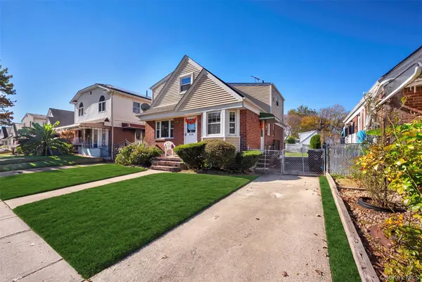 80-20 259th ST, Glen Oaks, NY 11004