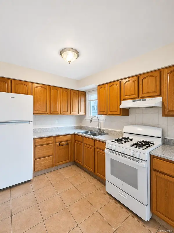 22-39 74 ST, East Elmhurst, NY 11370