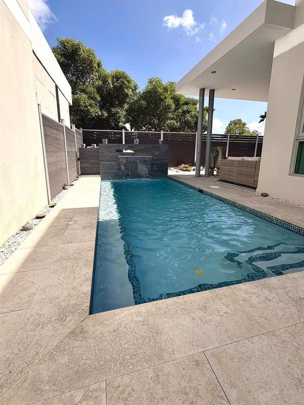 67 St. RIVIERA VILLAGE #25, Bayamon, PR 00959