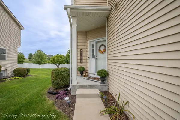 1147 Freedom RD, Elburn, IL 60119