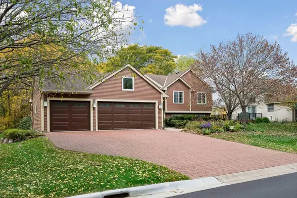 8685 Sycamore LN N, Maple Grove, MN 55369
