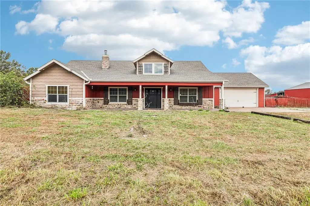 24211 E 223rd ST, Harrisonville, MO 64701