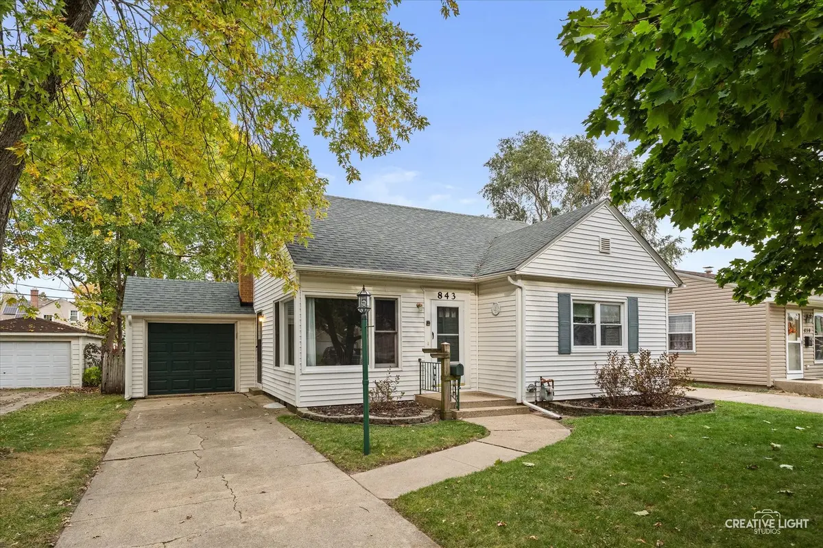 843 Spruce ST, Aurora, IL 60506