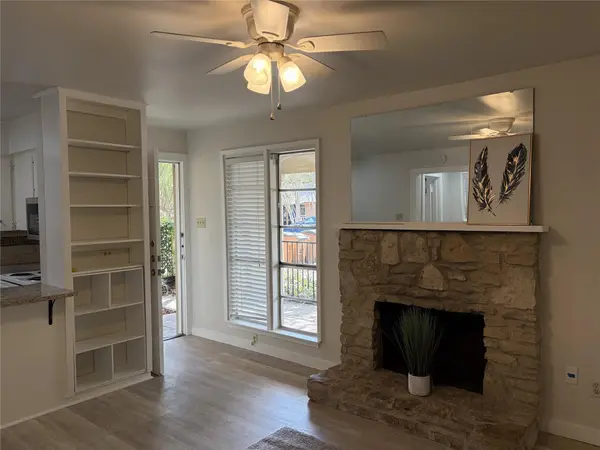 104 W 35th ST #3, Austin, TX 78705