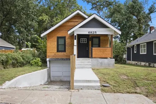 6825 S Benton AVE, Kansas City, MO 64132