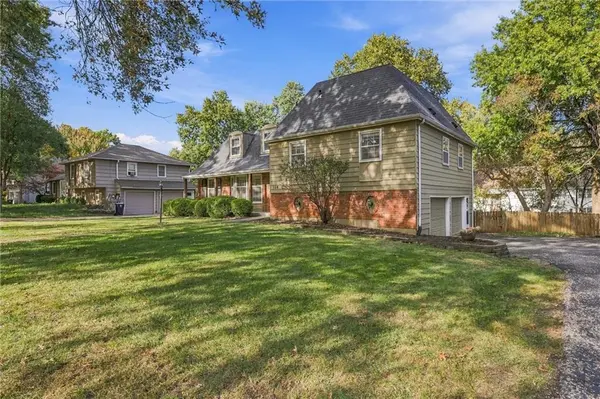 106 E 117th TER, Kansas City, MO 64114