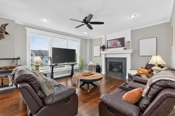2333 SW DEER RUN RD, Lee's Summit, MO 64082