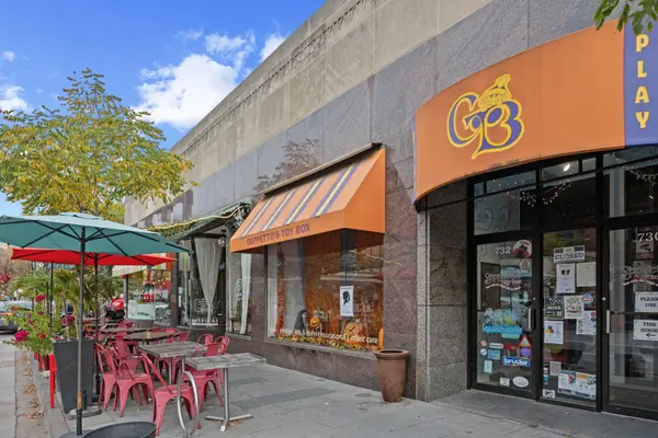 147 N Euclid AVE #503, Oak Park, IL 60302