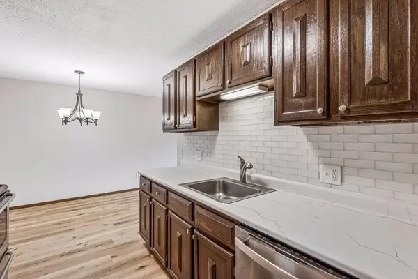 4009 Heritage Hills DR #207, Bloomington, MN 55437