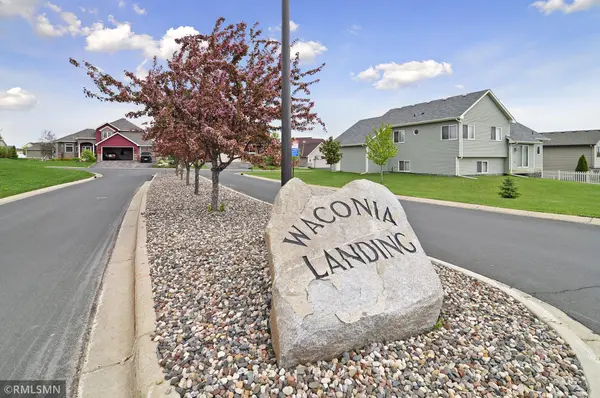 1547 Sandbar CIR, Waconia, MN 55387