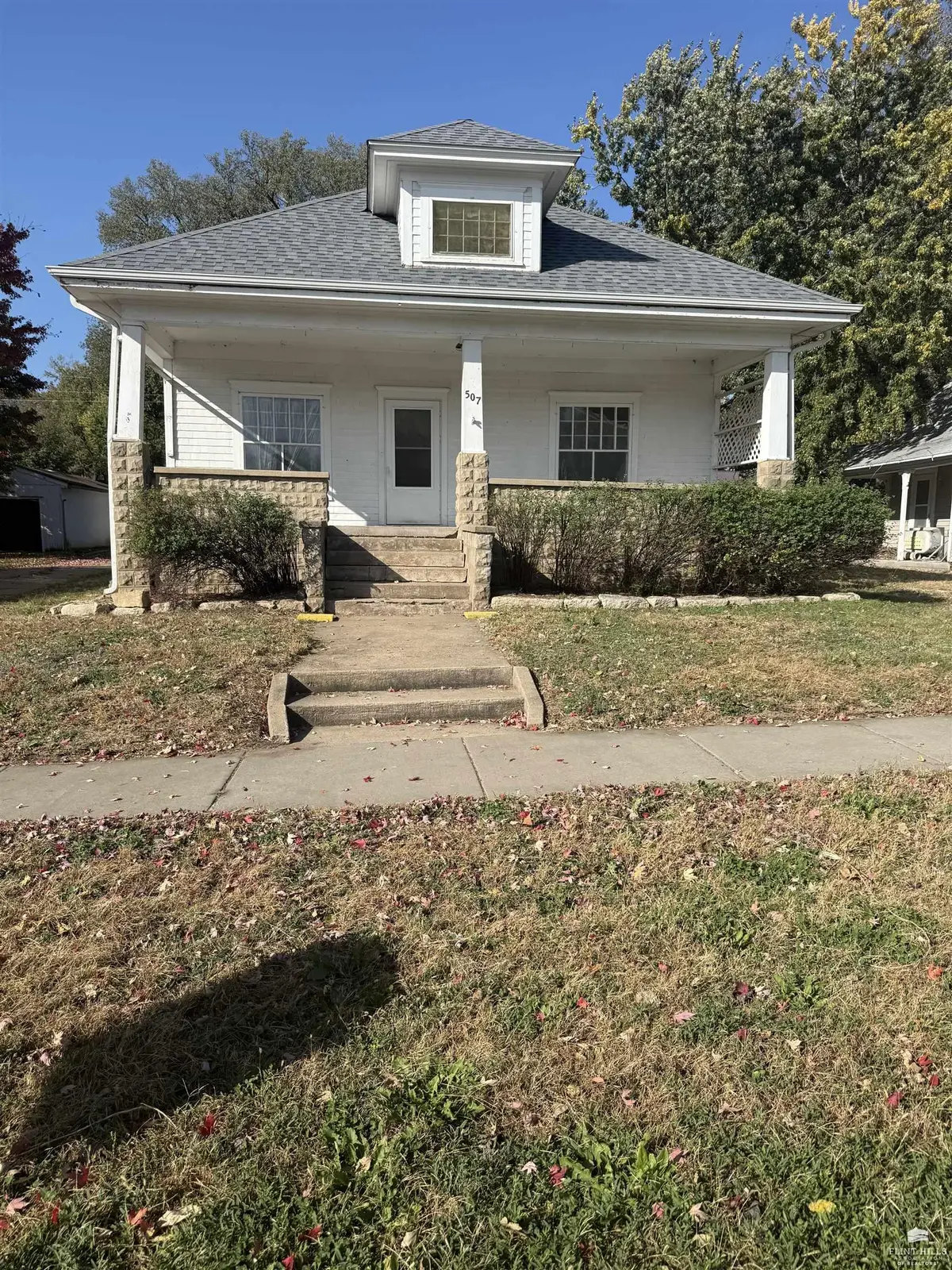 507 Leonard ST, Onaga, KS 66521