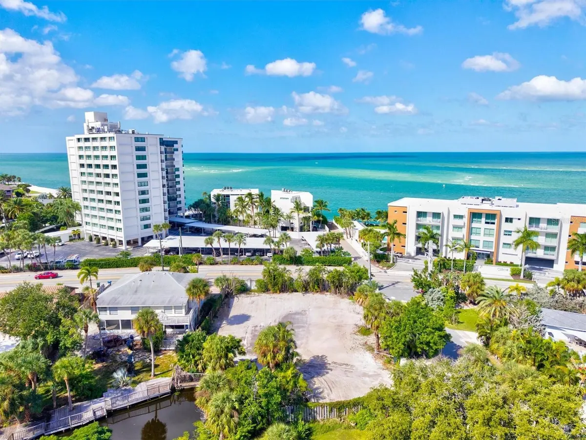 4805 OCEAN BLVD, Sarasota, FL 34242