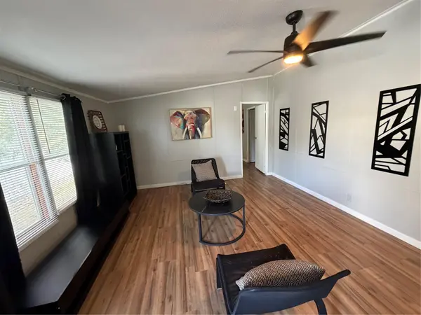 7601 S Daffan LN E #424, Austin, TX 78724