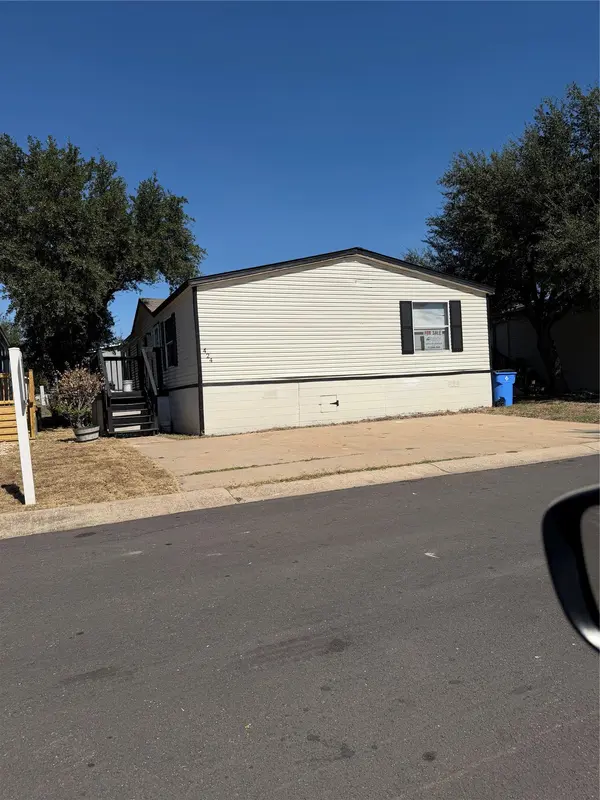 7601 S Daffan LN E #424, Austin, TX 78724