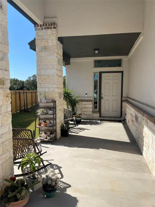 421 Cinnamon Teal LN, Leander, TX 78641