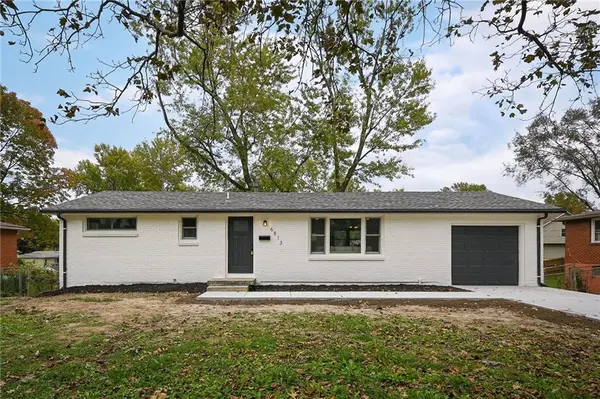6813 N Tracy AVE, Gladstone, MO 64118