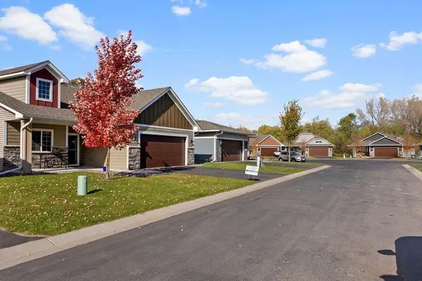 2899 Eastview CT, Anoka, MN 55303