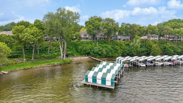 2928 Pelican Point CIR, Mound, MN 55364