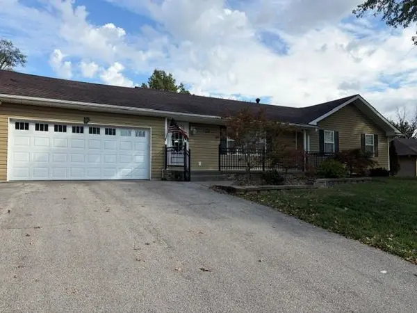 17473 Bellevue DR, Atchison, KS 66002