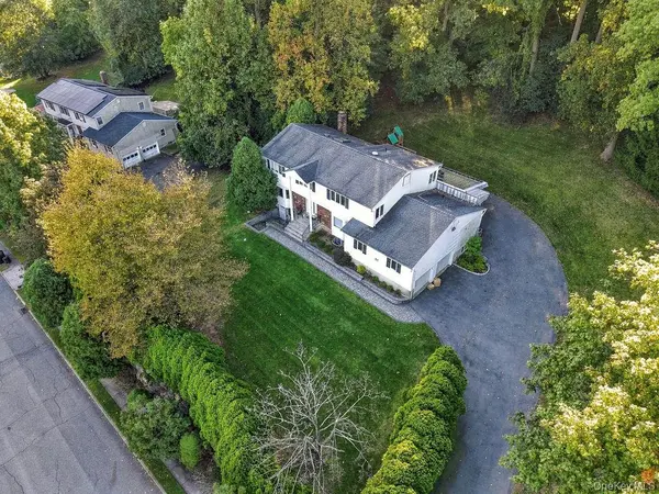 20 Algonquin CIR, Airmont, NY 10952