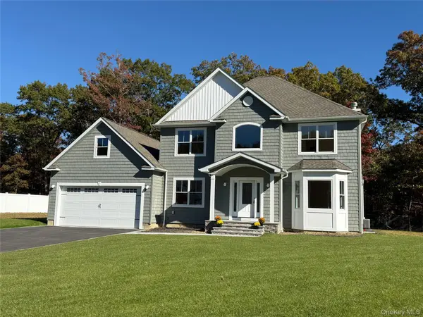 5 Lakeland Woods CT #5, Ronkonkoma, NY 11749
