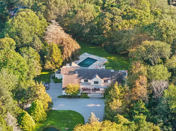 263 Ferry RD #RT114, Sag Harbor, NY 11963