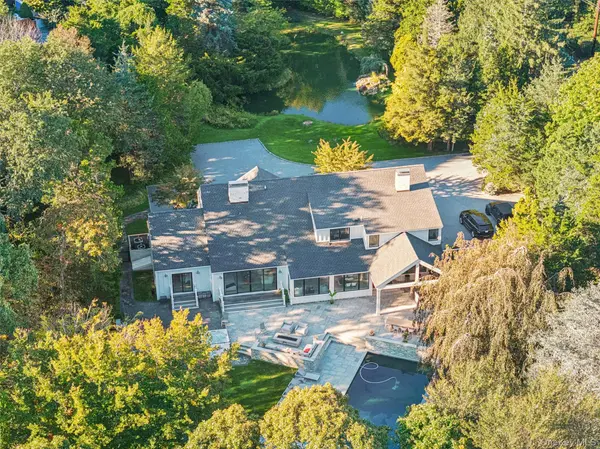 263 Ferry RD #RT114, Sag Harbor, NY 11963