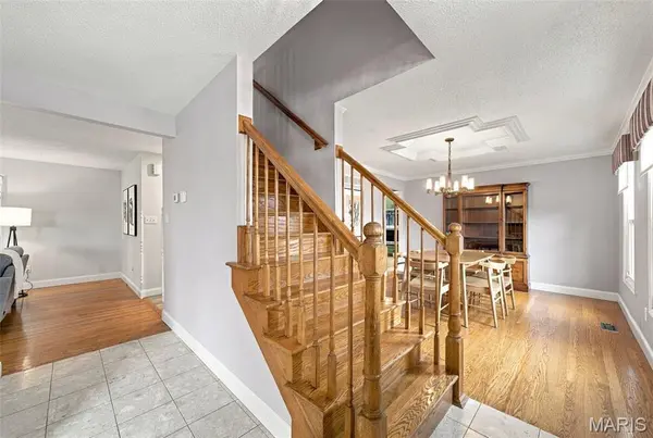 5334 Hagemann Crossing DR, St Louis, MO 63128