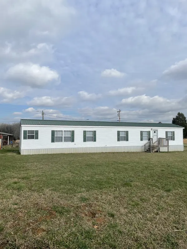 358 Buzzard Roost Rd, Chapel Hill, TN 37034