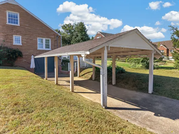 1011 Swanson Blvd, Fayetteville, TN 37334