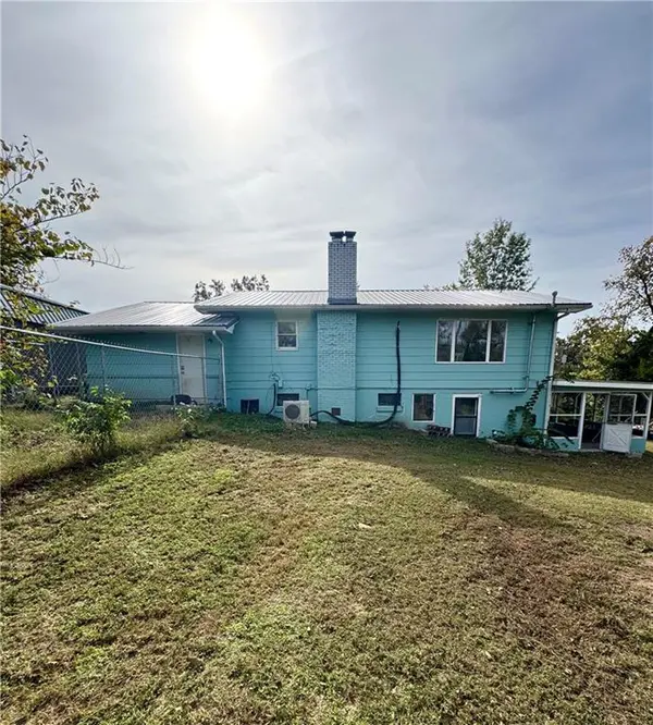 260 Cedar ST, Osceola, MO 64776