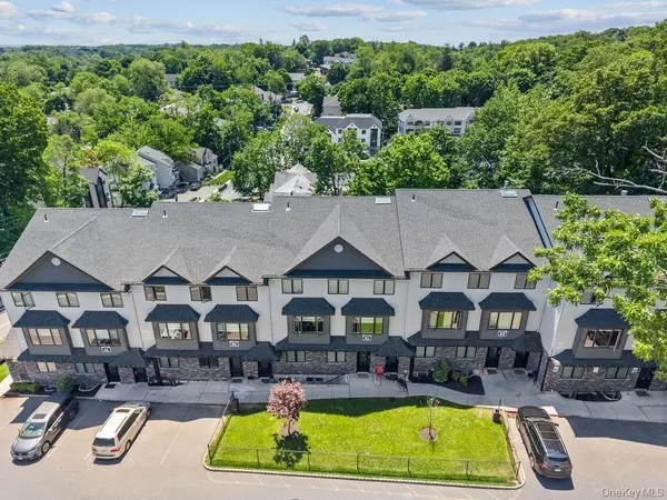 61 Blauvelt RD #102, Monsey, NY 10952
