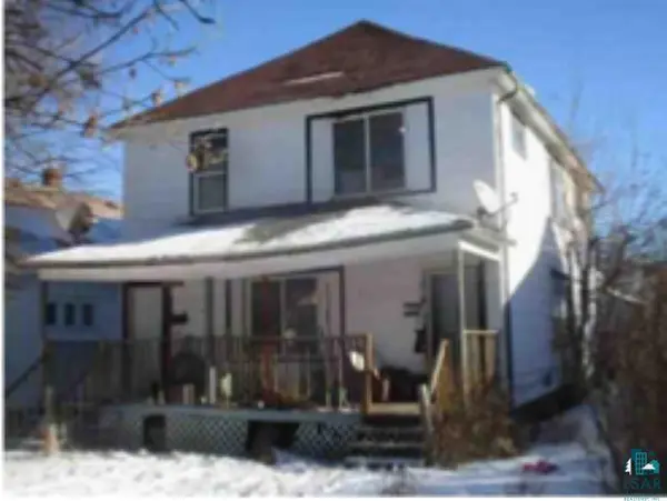 2514 E 3rd Ave, Hibbing, MN 55746