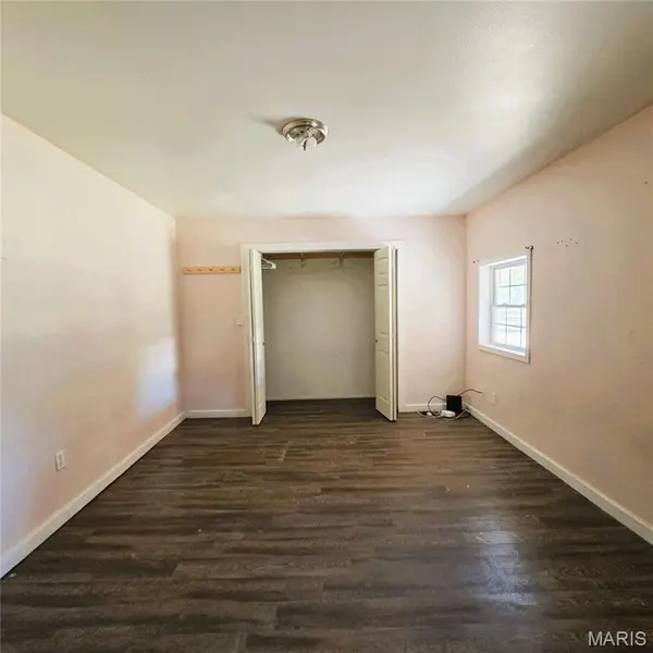 214 N Spiker ST, Bernie, MO 63822