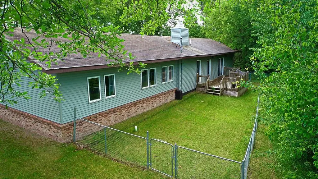 1682 State Highway 11 SE, Baudette, MN 56623