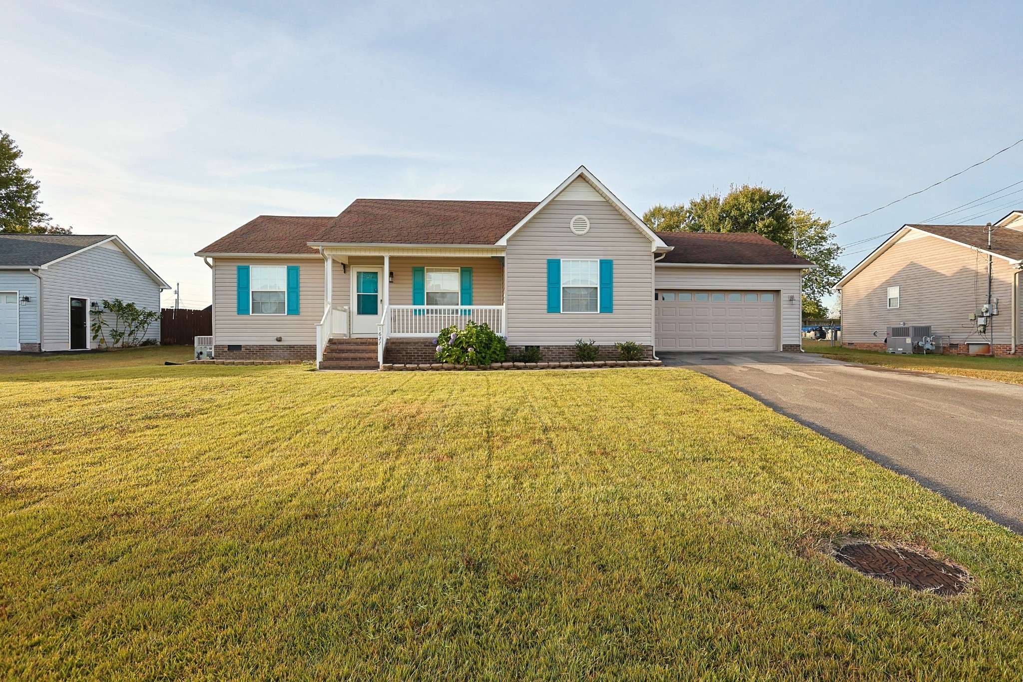 1627 Robert Rd, Columbia, TN 38401