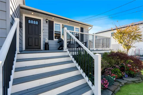 472 N Atlanta AVE, Massapequa, NY 11758