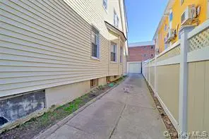 6267 99th ST, Rego Park, NY 11374