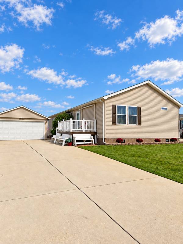 10864 W Turnberry DR, Frankfort, IL 60423