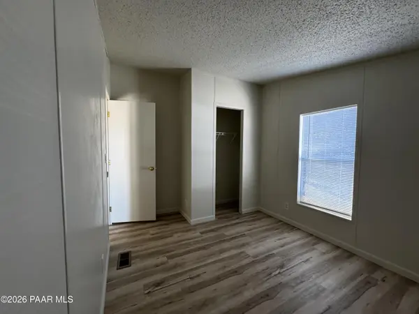 385 W Granada DR, Paulden, AZ 86334