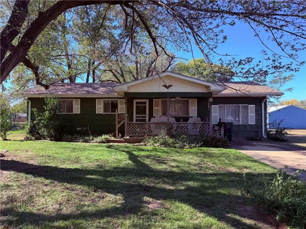 2205 Park AVE, Baxter Springs, KS 66713