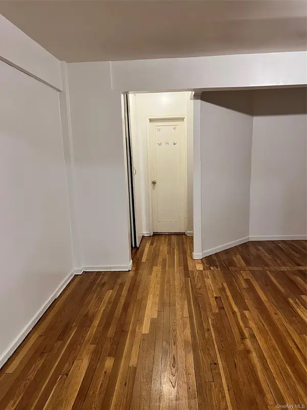 44-10 Macnish AVE #1B, Elmhurst, NY 11373