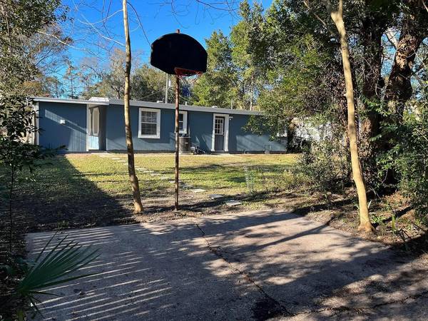 10423 KEUKA DR, Jacksonville, FL 32218