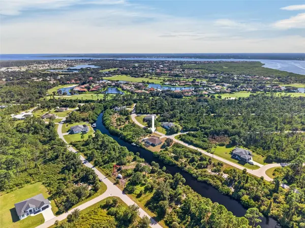 2494 VANKEUREN DR, Port Charlotte, FL 33953